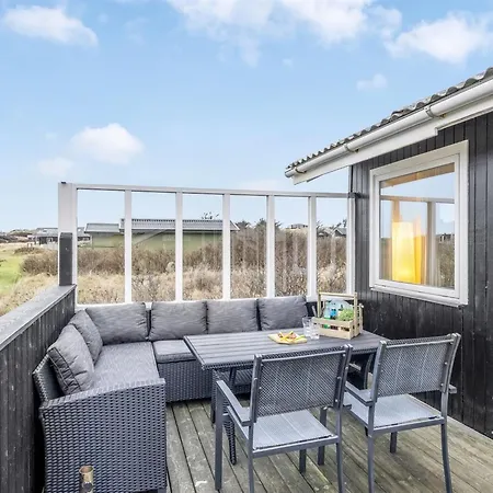 Semesterbostad Alvia - 250m From The Sea By Interhome